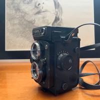 MACCHINA FOTOGRAFICA YASHICA MAT 124 G