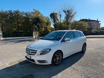 Mercedes B200 Diesel IMPECCABILE