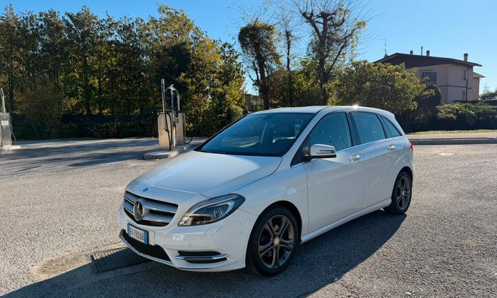 Mercedes B200 Diesel IMPECCABILE
