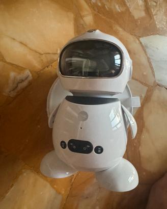 Idol robot interattivo