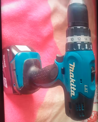 Makita 18v trapano e Batteria ORIGINALE  No Dewalt