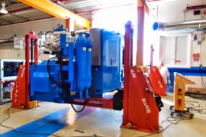 (Autogru) Tratteaux portata 80 Ton. a 4 colonne