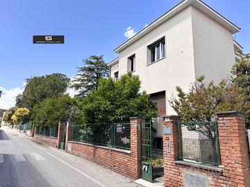 APPARTAMENTO CON INGRESSO INDIPENDENTE, VIA ARMAND