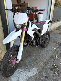 HM 77