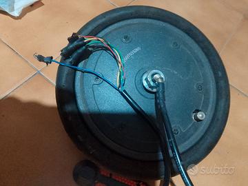 Ruota motore  Monopattino  adatto a tutti