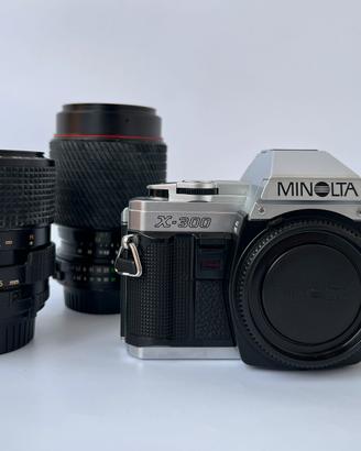 Minolta x300 con obiettivi zoom