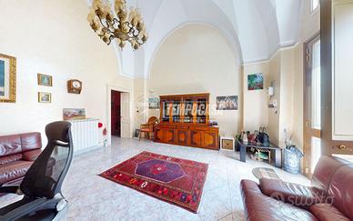 AMPIA SOLUZIONE INDIPENDENTE A TREPUZZI