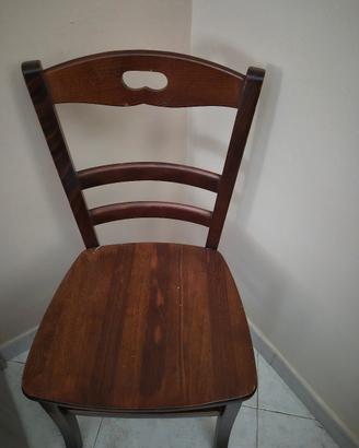 4 sedie in legno 