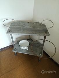 toilette da camera con porta catino vintage