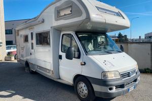 CAMPER MANSARDATO ARCA M 715 GLT