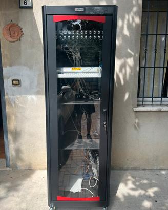 Armadio Rack 19” da pavimento con porta in vetro