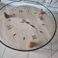 Tavolino con vetro e orologio 