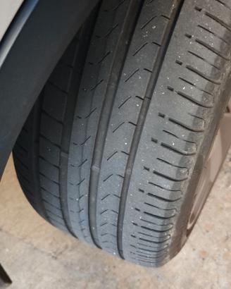 4 PNEUMATICI ESTIVI 255 40 20 PIRELLI