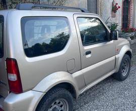 Suzuki jimny 1.5 ddis 2010