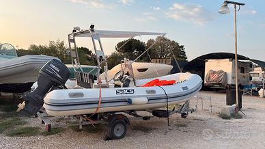 GOMMONE SACS 5.10m motore YAMAHA 40cv 2002