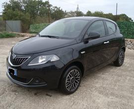 Lancia Ypsilon 1.0 FireFly 5 porte S&S Hybrid Plat