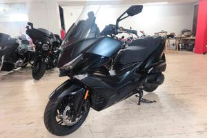 Kymco Xciting 400i VS