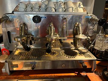 Macchina del caffè Faema e61 - 3 gruppi