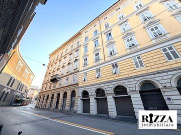 0768c - box singolo via d'azeglio