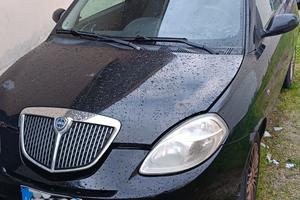 Lancia y 1.2 gpl