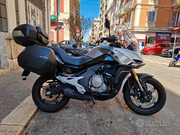 CFMOTO 650 MT 2022