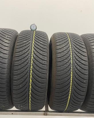 215 55 r17 94v 4 gomme goodyear 4 stagioni