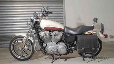 Harley-Davidson 883 Superlow XL 900 bicolore