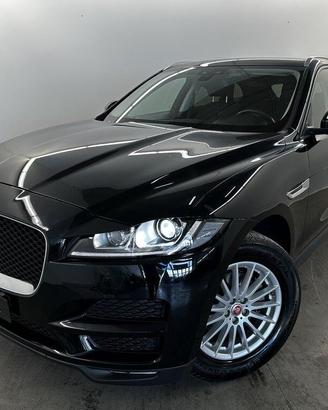 Jaguar F-Pace 2.0d i4 Pure awd 180cv auto my18