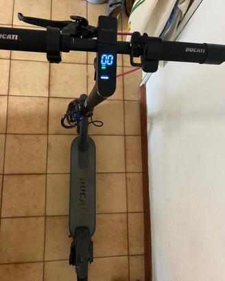 monopattino elettrico ducati pro