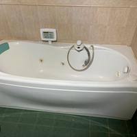Vasca da bagno con idromassaggio teuco usata