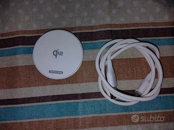 carica batterie wireless qi2 ben tenuto. 