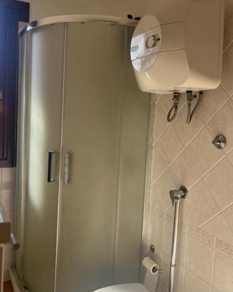 Completo arredo bagno e sanitari