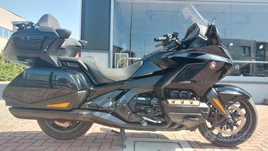 Honda GL 1800 Gold Wing Tour DCT & Airbag