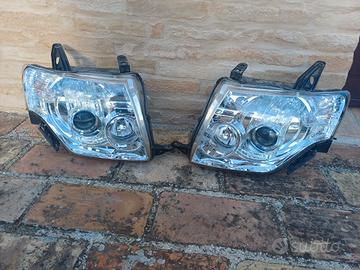 Fari anteriori mitsubishi Pajero 
