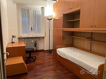 Stanza in appartamento condiviso