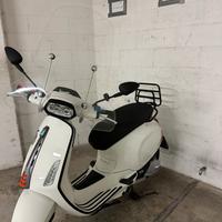 Pedana + maniglie vespa Sprint/elettrica