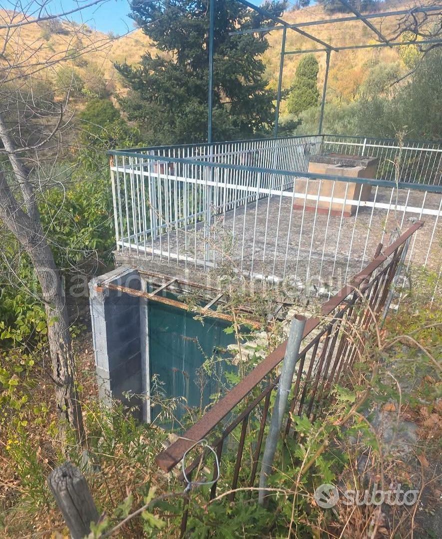 Terreno con fabbricato a Linguaglossa - Vista 5