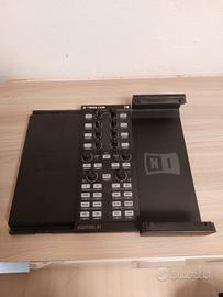 Native Instrument  Stand/Case x Traktor Kontrol X1