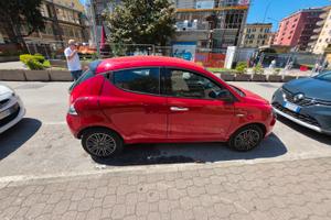 Lancia Ypsilon hybrid  NOV 2023 18095KM