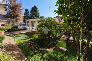 PORZIONE DI BIFAMILIARE A CORMANO