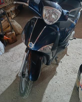 liberty 125 3v ie