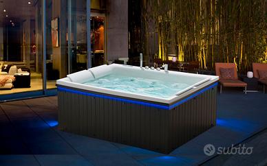 VASCA IDROMASSAGGIO MINIPISCINA LED 190X135 RISCAL