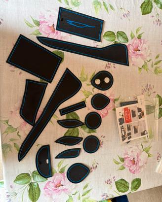 Kit Tappetini Gomma Blu per Toyota C-HR