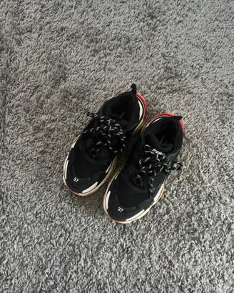 Balenciaga Triple S
