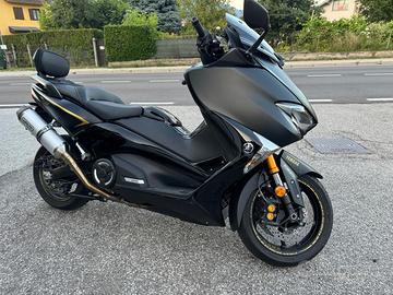 Yamaha tmax 530