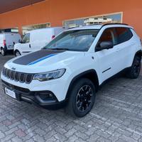 Jeep Compass 1.3 T4 240CV PHEV AT6 4xe Trailhawk T