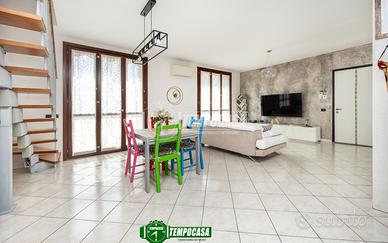 TRILOCALE DUPLEX CON TERRAZZO, BOX E CANTINA