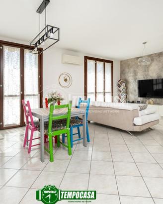 TRILOCALE DUPLEX CON TERRAZZO, BOX E CANTINA