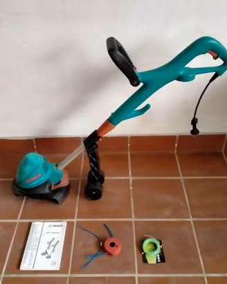 TAGLIABORDI/TOSAERBA A FILO BOSCH ART 30 Combitrin