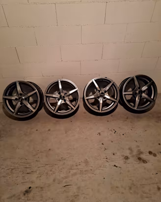 Cerchi in lega OZ 4x108 16x7 et16